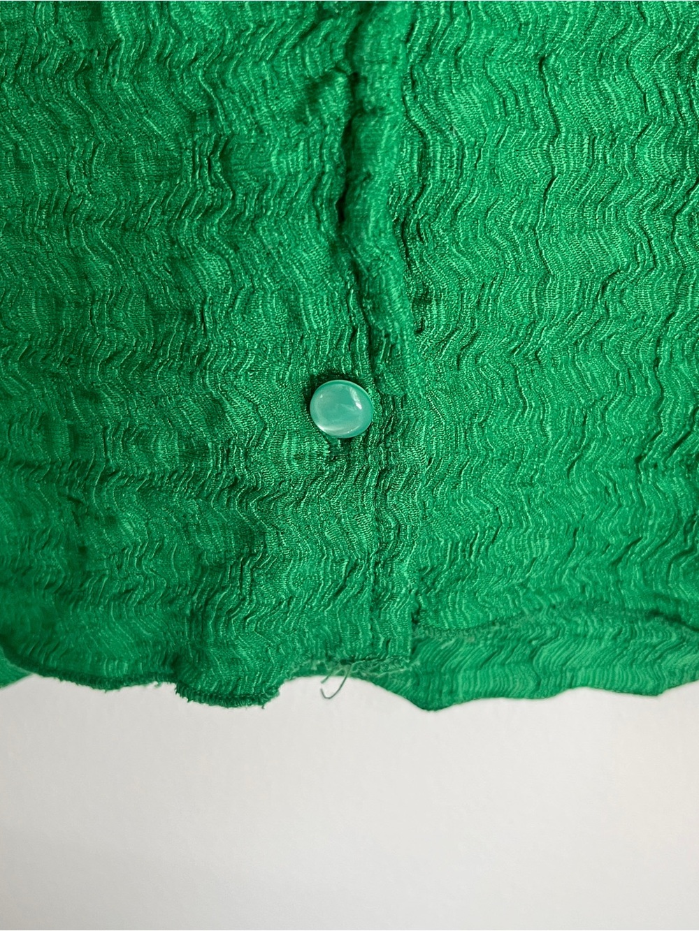 NWOT Textured stretchy green button up v neck blouse from France size xxs - Picture 4 of 5